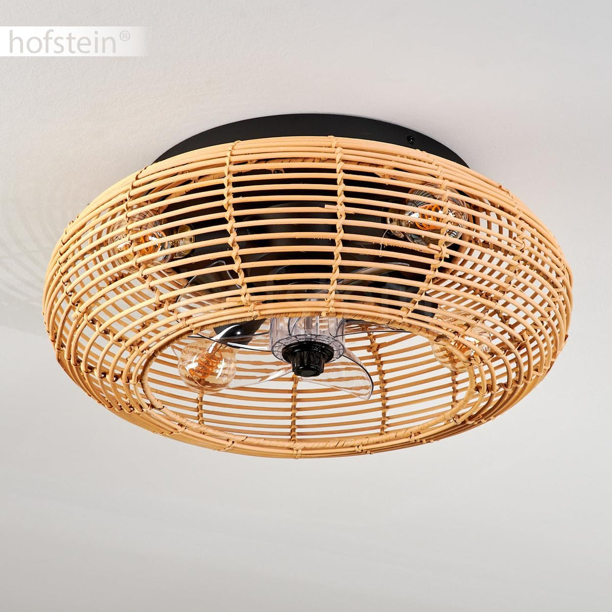 HOFSTEIN Deckenventilator Mulstrand, Ventilator aus Metall/Bambus in Schwarz/Natur mit Fernbedienung, Auf-/Abwind-Funktion u. Lichteffekt an der Decke, Deckenleuchte 4-flammig Ø 50cm, 4x E27, 3 Stufen