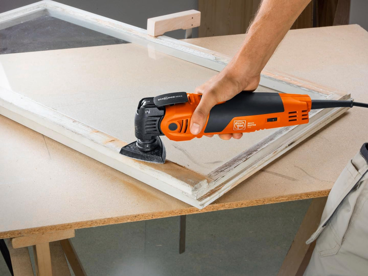 FEIN Multimaster MM 700 Max Top, Unser bestes MultiTool mit 60 Zubehören zum Sägen, Schleifen, Schneiden , 450 W, Anti-Vibrationssystem, Aufnahme StarlockMax, QuickIN Werkzeugwechsel