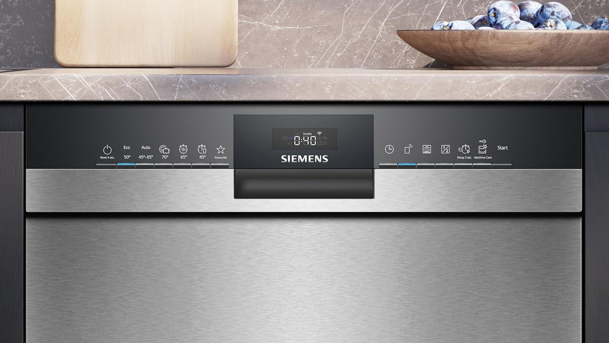 Siemens SN43ES02AE iQ300 Smarter Geschirrspüler Unterbau, 60 cm breit, Besteckkorb, Made in Germany, Edelstahl, automatische Türöffnung bei Programmende, angenehm leise mit iQdrive, aquaStop