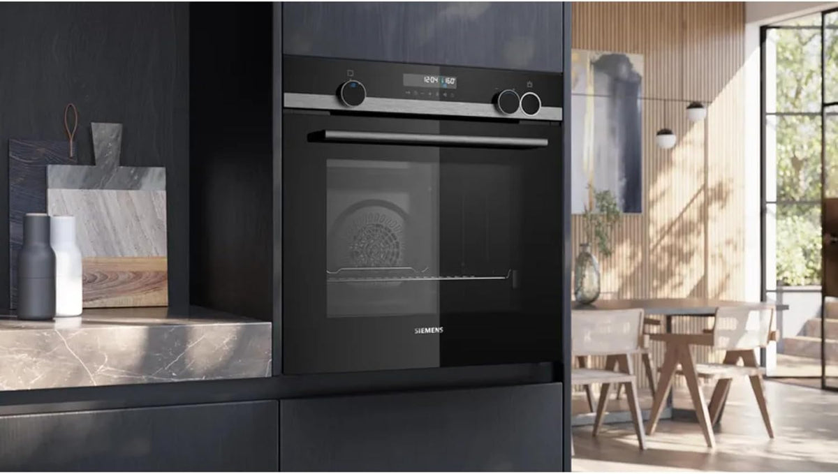 Siemens HR578GFS7F, iQ500 Smarter Einbau-Backofen mit Dampfunterstützung, 60 x 60 cm, Pyrolyse Selbstreinigung, Air Fry, Backautomatik, 3D Heißluft, Inklusive Bratenthermometer und Teleskopauszug