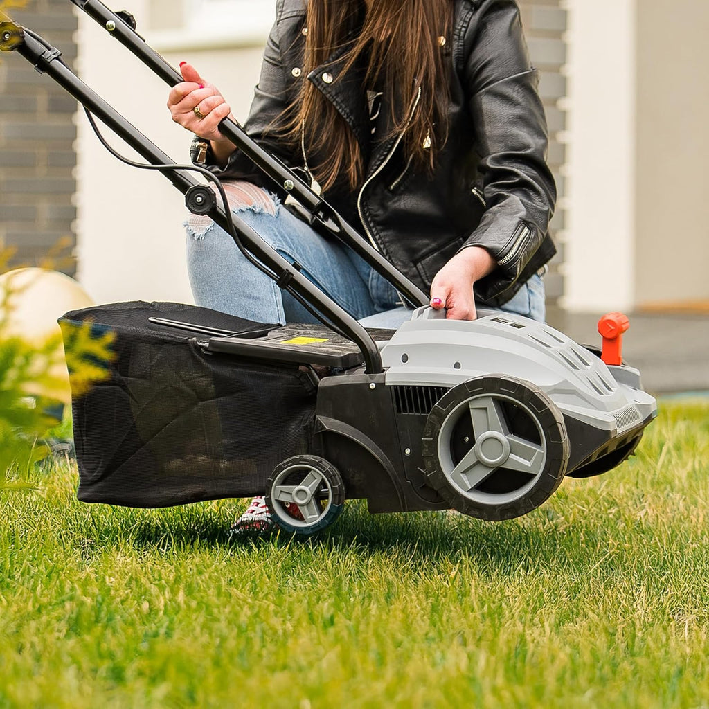 LEHMANN Elektro-Vertikutierer & Rasenlüfter 2-in-1, 1500 W, Arbeitsbreite 32 cm, 4-stufige Arbeitstiefeneinstellung, Rasenvertikutierer mit 30 L Fangkorb, kugelgelagerte Messer- & Lüfterwalze, Grau