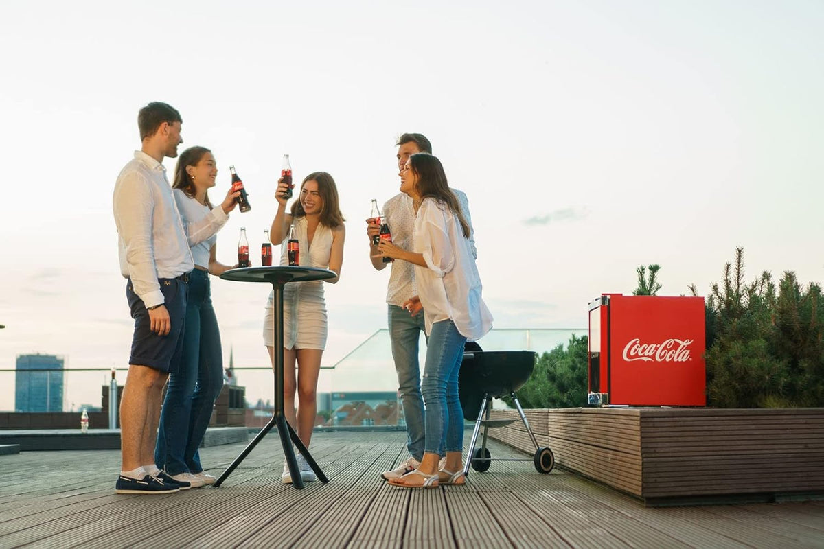 °CUBES Flaschenkühlschrank Coca-Cola Classic/ 51 cm Höhe / 98 kWh/Jahr / 48 L Kühlteil