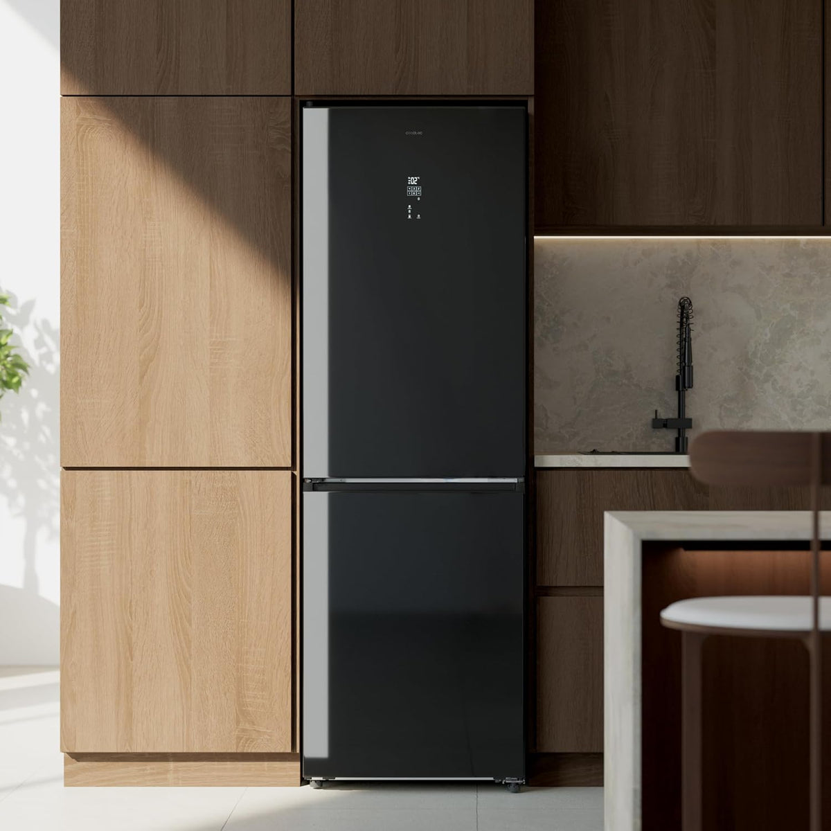 Cecotec Kühlschrank Kombi 409 L Total No Frost Bolero CoolMarket Combi 409 Black Glass C. Höhe 185 cm, Max Inside mit VIP Tech, Inverter-Kompressor Plus, geringer Stromverbrauch, variable Temperatur