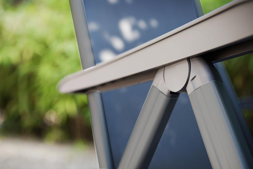 Kettler Relaxsessel Basic Plus – wetterfester Klappstuhl aus Aluminium und mit hautsympathischem Gewebe – verstellbarer Liegestuhl für Terrasse und Garten – anthrazit & anthrazit