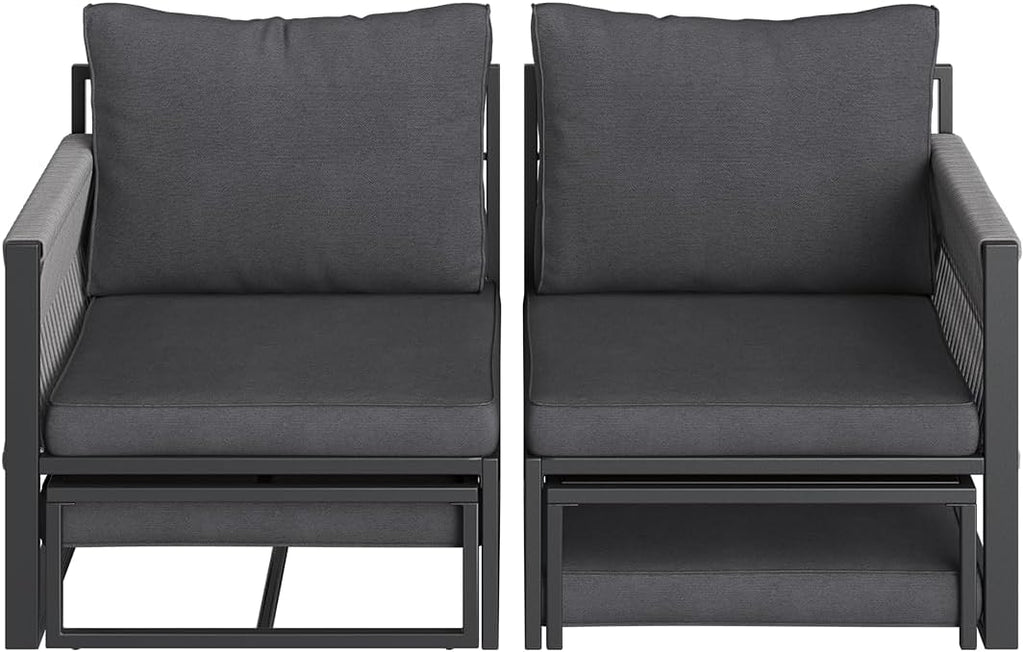 STEELSØN Tyranis Gartenmöbel Set Outdoor 4-TLG inkl. Tisch mit Ablage & Hocker – multifunktionales Balkonmöbel Set mit 6 Kissen – Sitzgarnitur Sessel für 4 Personen – dick gepolstert – Metall schwarz