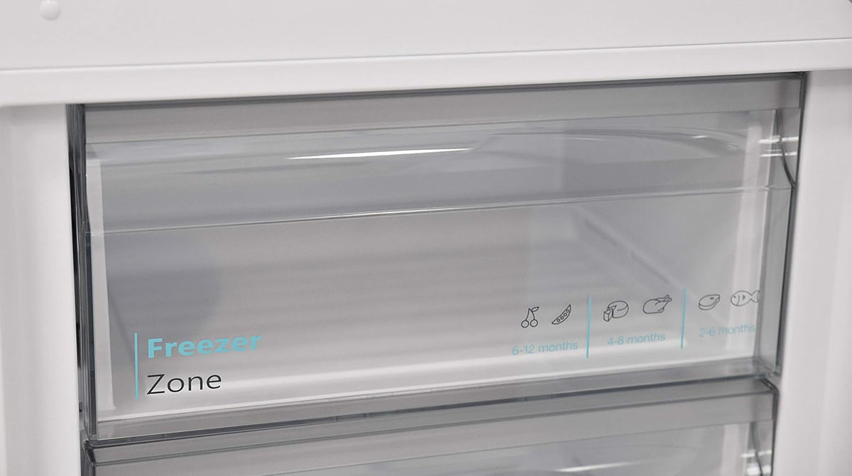 SHARP SJ-BA09RHXLC-EU Kühl-/Gefrierkombination, C, NoFrost, Kühlteil: 207 L, Gefrierraum: 88 L, Elektronische Steuerung, 1 Gemüse- & Obstschubfächer, 2 Gefrierschubfächer, Inox Look