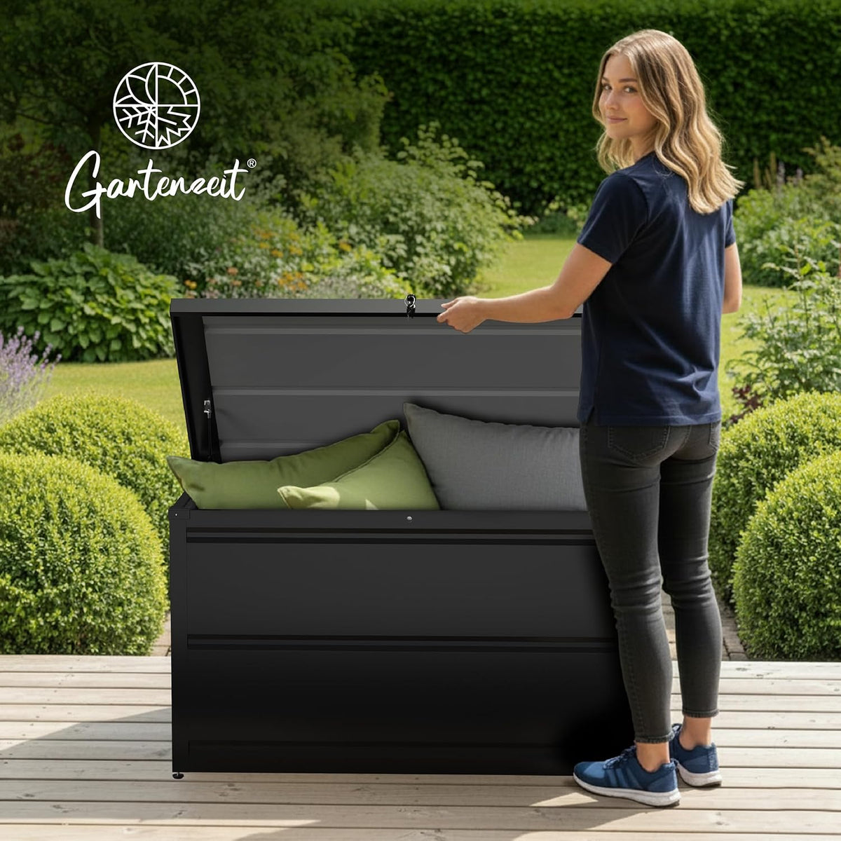 Gartenzeit® Auflagenbox 900L (148×83×82cm) – XXL Gartenbox aus pulverbeschichtem Stahl RAL 7016, wetterfest, wasserdicht & abschließbar, als Sitzbank nutzbar, Outdoor Kissenbox für Polster