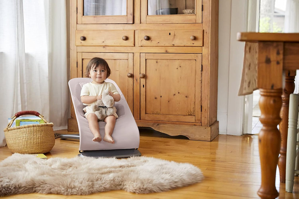 Ergobaby 3-in-1 Evolve Bouncer, Ergonomische Babywippe für Neugeborene ab Geburt bis zum Kleinkind, Babyschaukel mit Neugeboreneneinsatz (2,5 kg - 13,2 kg), Cream