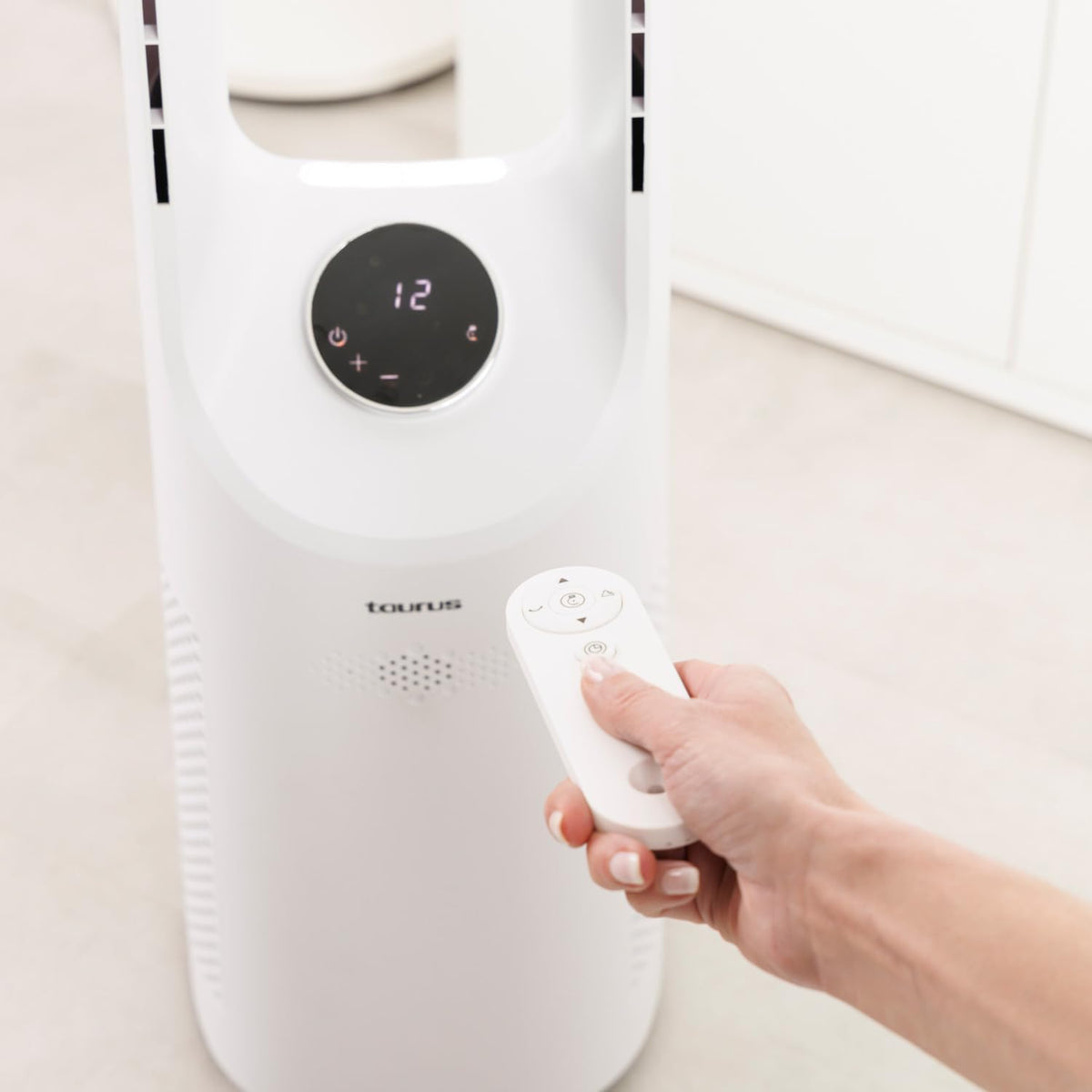 Taurus Babel Endless Turmventilator mit digitalem Brushless-Motor, sehr leise, 12 Geschwindigkeiten, LED-Touchscreen, Oszillation, 12-Stunden-Timer und Fernbedienung, Ventilator ohne A