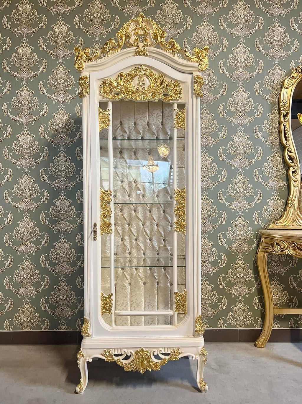 CasAmin Home & Living Baroque Style Display Cabinet: White Wood & Gold Leaf Showcase