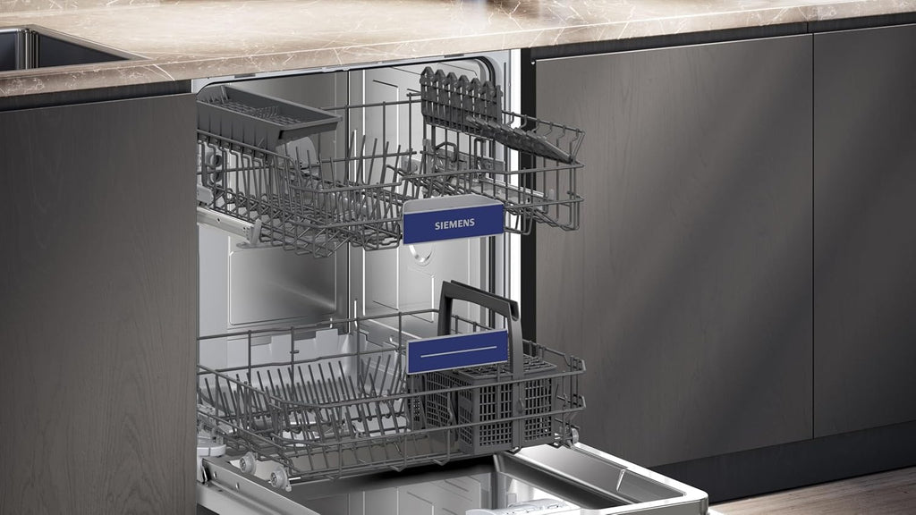 Siemens SN43HW03TE iQ300 Unterbau Geschirrspüler 60 cm, Besteckkorb, smartStart, intensiveZone, varioSpeed Plus - schnelle Reinigung, Silence on Demand, HygienePlus, Home Connect, aquaStop, Weiß