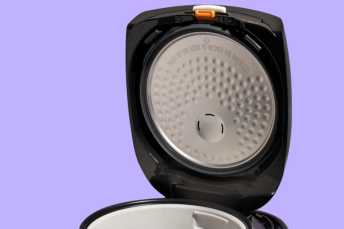 ZOJIRUSHI Premium Reiskocher NL-GAQ10 – 1,0 Liter – mit Warmhaltefunktion – inkl. Messbecher, Reislöffel und Dämpfeinsatz - Mit europäischem Netzkabel