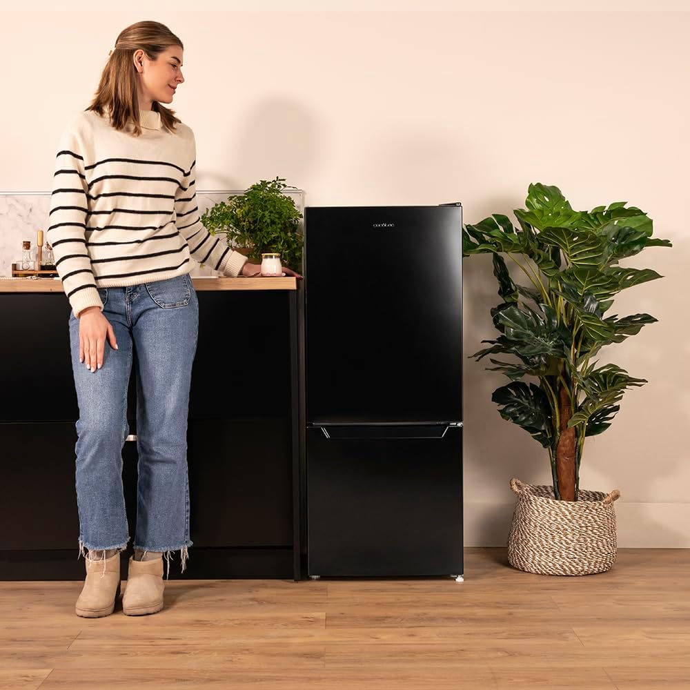 Cecotec Kombi Kühlschrank No Frost 117L Bolero CoolMarket Combi 117 DF Schwarz E. Klasse E, Schwarzer Kombi Kühlschrank, Defrost, Klasse E und Fast Freezing Modus