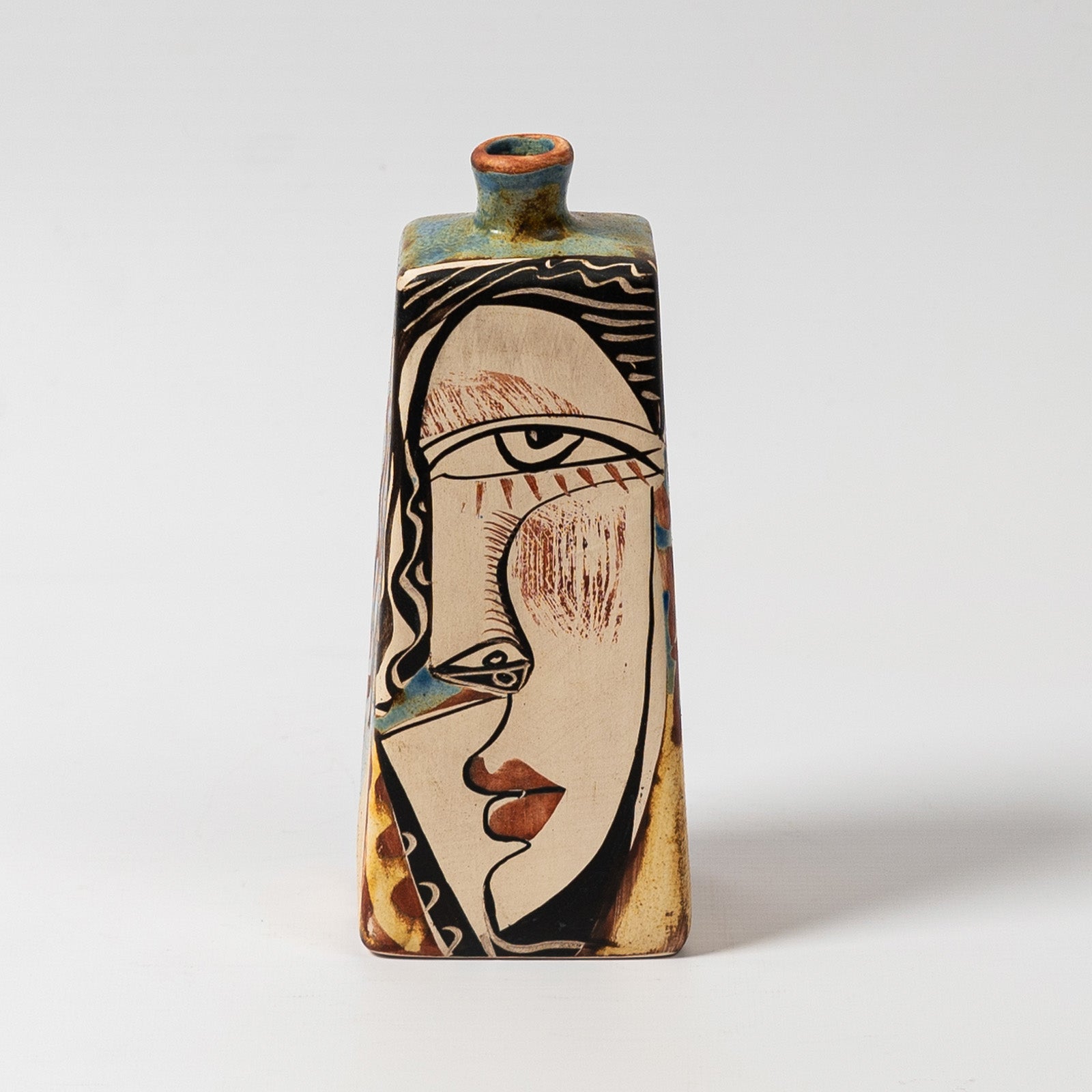 Botella alta pequeña