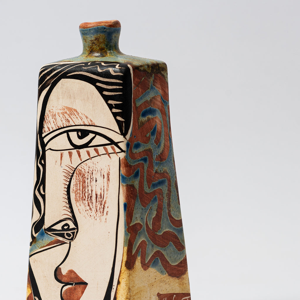Botella alta pequeña