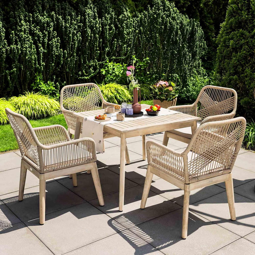 di volio Gartenmöbel Set Tarato - beige, wetterfeste Garten Möbel für Outdoor, quadratischer Holztisch & 4 Stühle