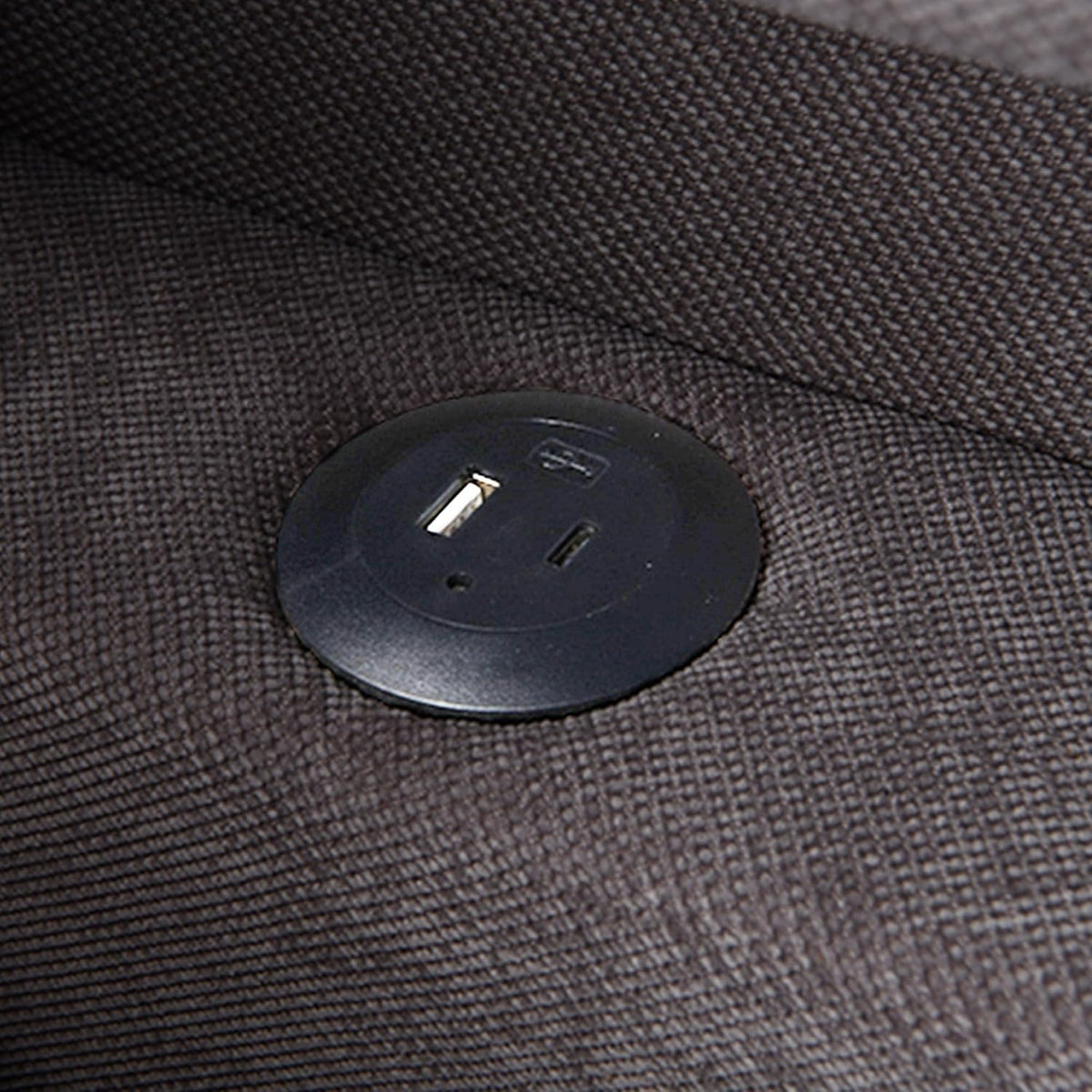 Polsterbett Schlafsofa 3 in 1 Multifunktions-Schlafsofa, Leinenstoffsofa mit Verstellbarer Rückenlehne, Die Armlehne verfügt über LED-Lichtleisten und USB-/Typ-C-Anschlüsse (Dunkelgrau)