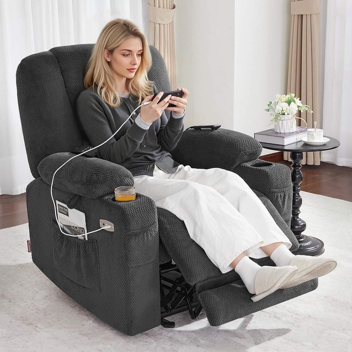 M MCombo Fernsehsessel elektrisch verstellbar, Relaxsessel mit Liegefunktion, TV Sessel mit Massage & Wärmefunktion, USB & Getränkehalter, 35D Vollschaum-Sitzkissen 7008 (Stoff, Dunkelgrau)