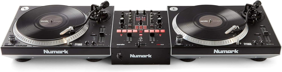 Numark Scratch - Zweikanal DJ Scratch Mixer mit Serato DJ Pro, Innofader Crossfader, DVS-Lizenz, 6 Direktzugriffseffektwählern und Performance Pads