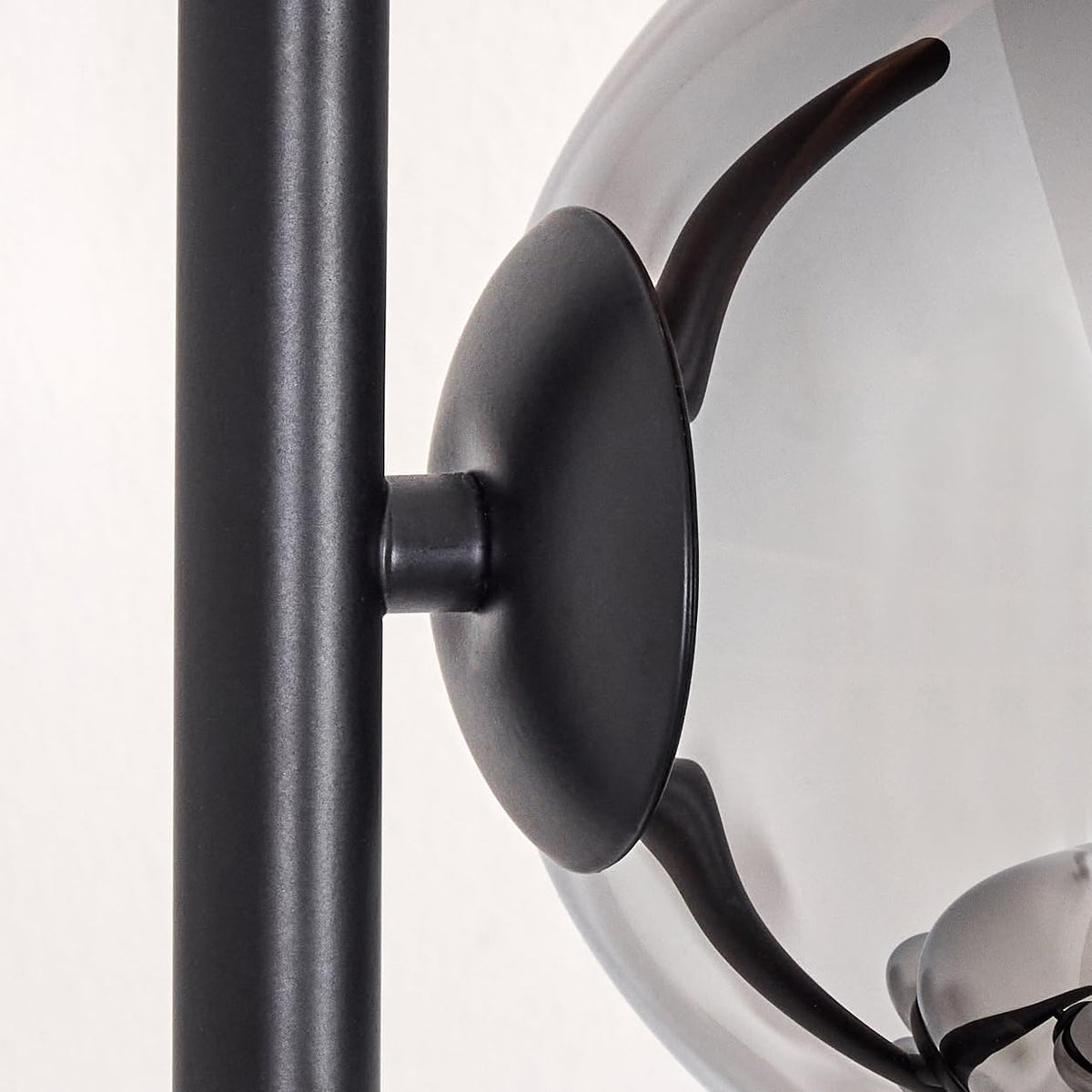 HOFSTEIN Stehleuchte Gastor, Stehlampe aus Metall/Glas in Schwarz/Chrom/Rauch, Leuchte im Retro/Vintage-Design mit Glasschirmen (Ø 15 cm) u. Fußschalter, 160 cm, E14, Wohnzimmer, Schlafzimmer, Büro